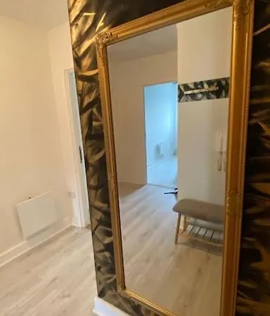 Stunning Modern 2bed Near City& Airport 더블린